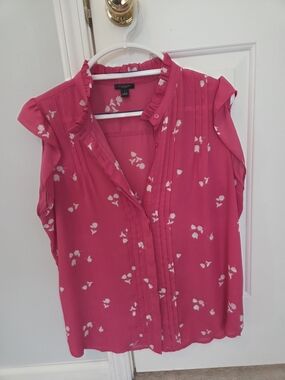 Ann Taylor Hot Pink Floral Ruffle Cap-Sleeve Blouse